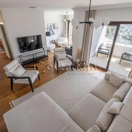 Castle By Evtatilim וילה *