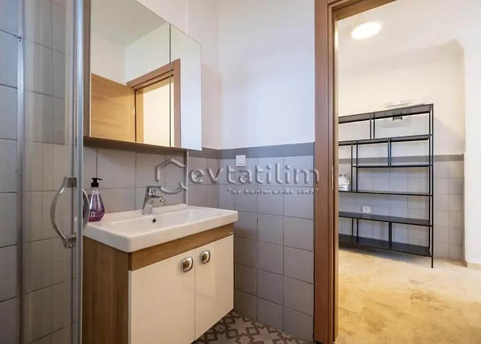 فيلة Castle By Evtatilim *