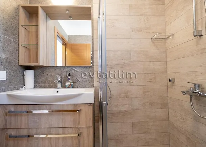 Castle By Evtatilim فيلة