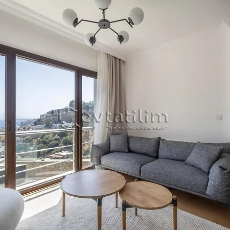 Vilă Castle By Evtatilim